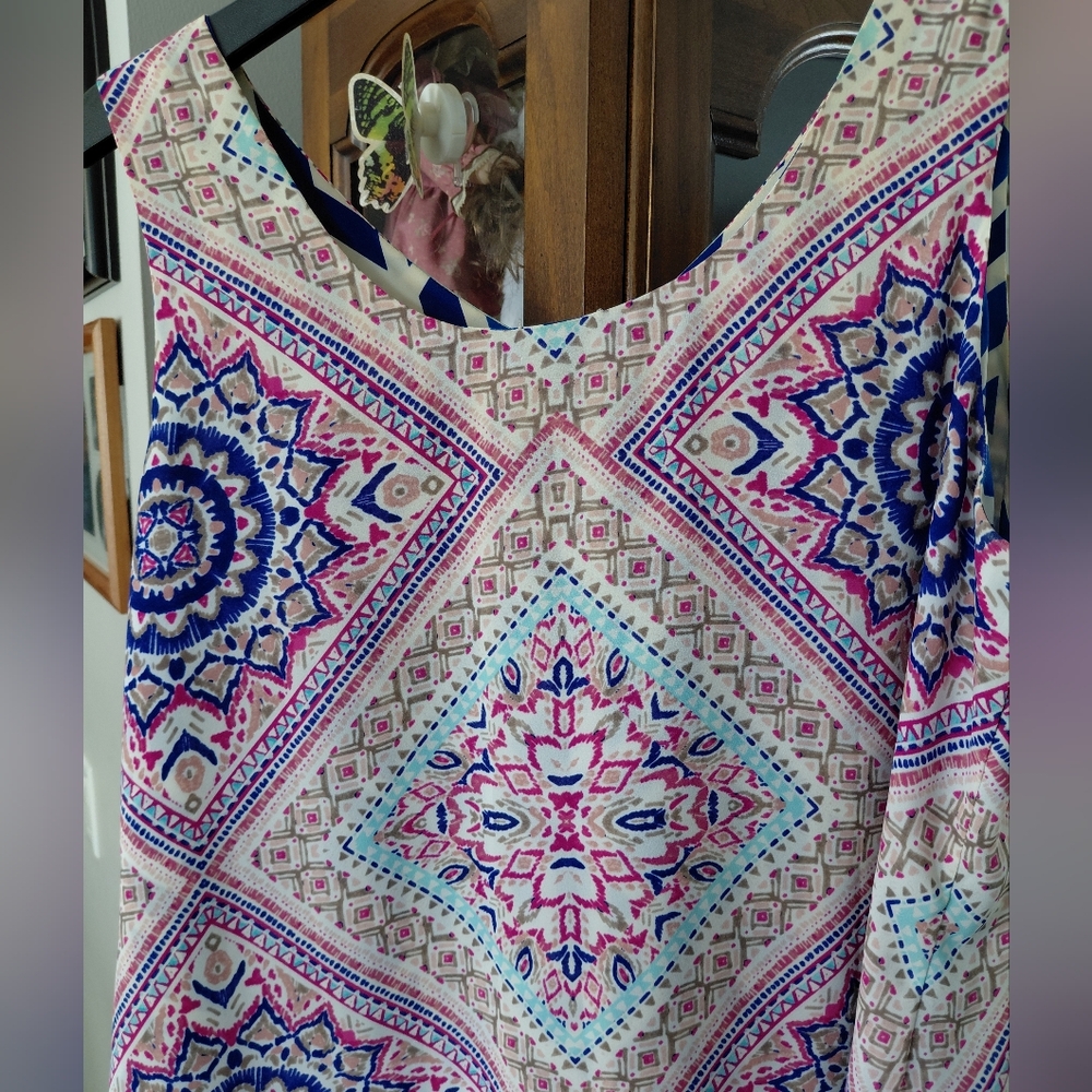 Chicos Reversable Geometric Patterned Sleeveless … - image 2